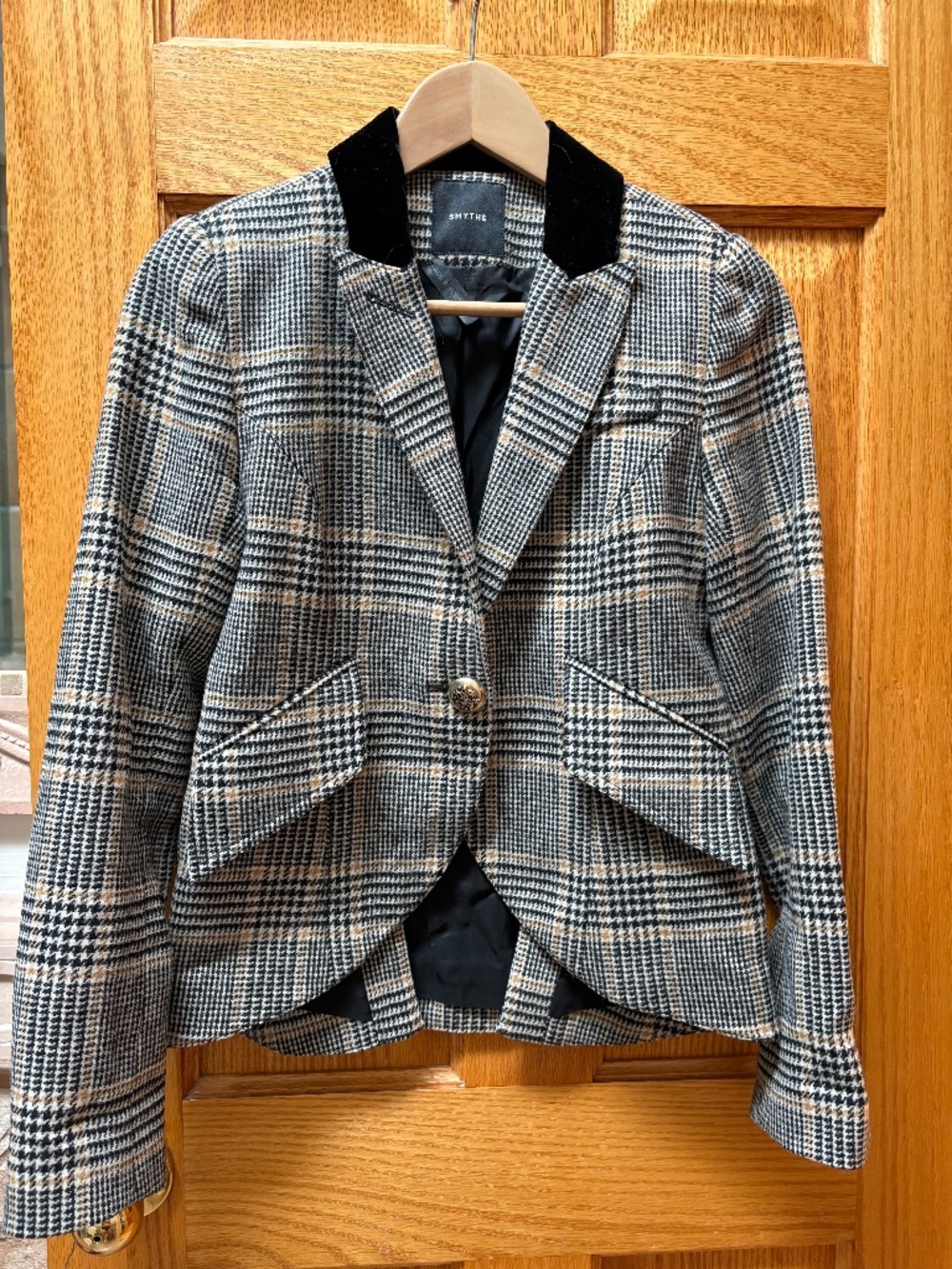 Smythe Glen Plaid Houndstooth Duchess Single button Velvet collar Jacket size 4